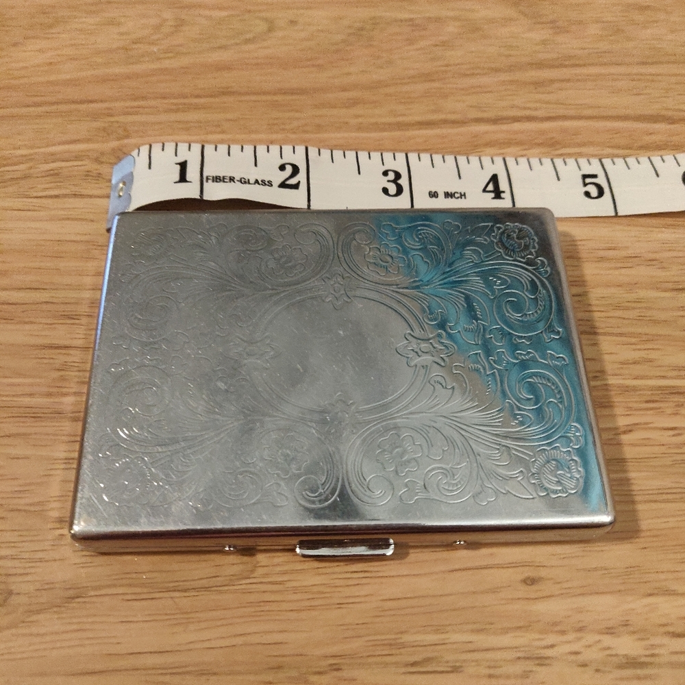 Designed Card Case - Silver - Picture 2 of 7